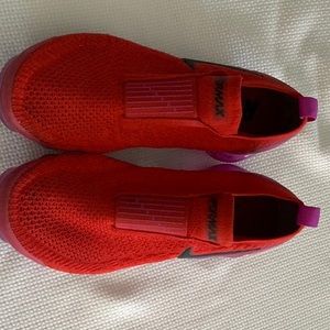 NIKE Vapormax slip-on sneakers. 8M
